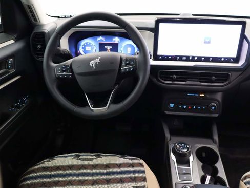 Used 2025 Ford Bronco Sport Heritage w/ Convenience Package image 4