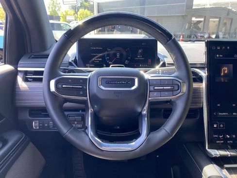 Used 2025 GMC Sierra EV Denali AWD/4WD image 19