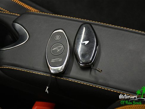 Used 2023 McLaren 720S Spider image 49