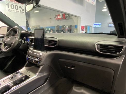 Used 2020 Ford Explorer ST w/ Premium Technology Package AWD/4WD image 36