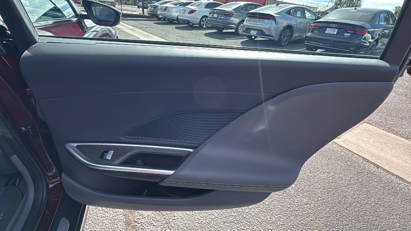 Used 2024 Lucid Air Grand Touring AWD/4WD image 18