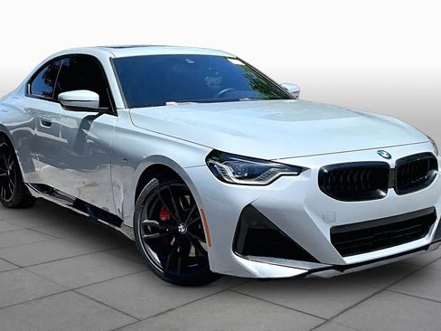 Used 2022 BMW 230i Coupe w/ Premium Package RWD image 3