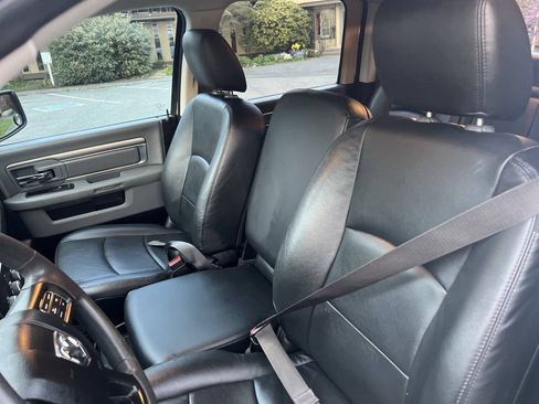 Used 2019 RAM 1500 Classic SLT w/ Protection Group AWD/4WD image 17