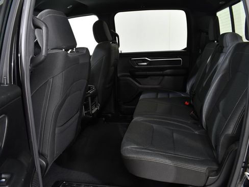Used 2019 RAM 1500 Big Horn AWD/4WD image 16