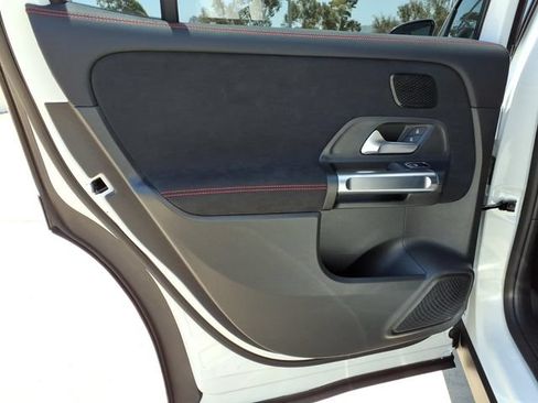 New 2026 Mercedes-Benz GLB 250 image 17