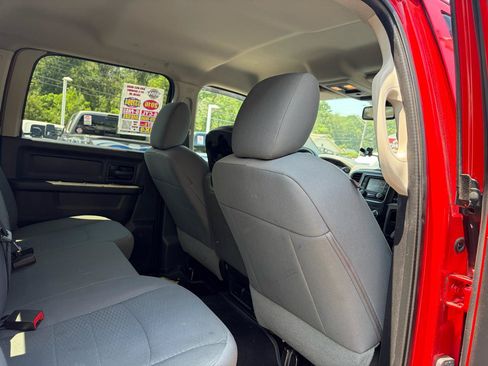 Used 2016 RAM 2500 Tradesman w/ Chrome Appearance Group AWD/4WD image 42