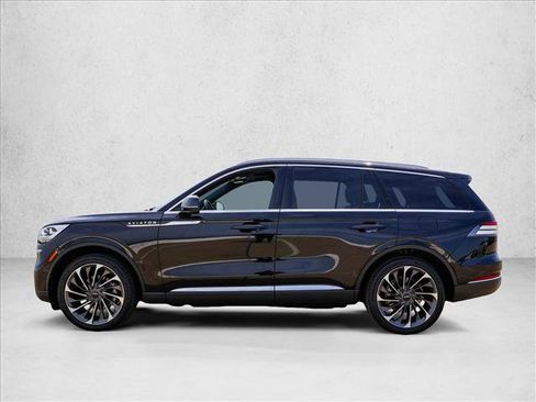 Used 2020 Lincoln Aviator Reserve w/ Equipment Group 202A AWD/4WD image 8