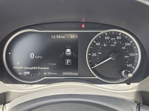 Used 2018 Nissan Kicks SV FWD image 8