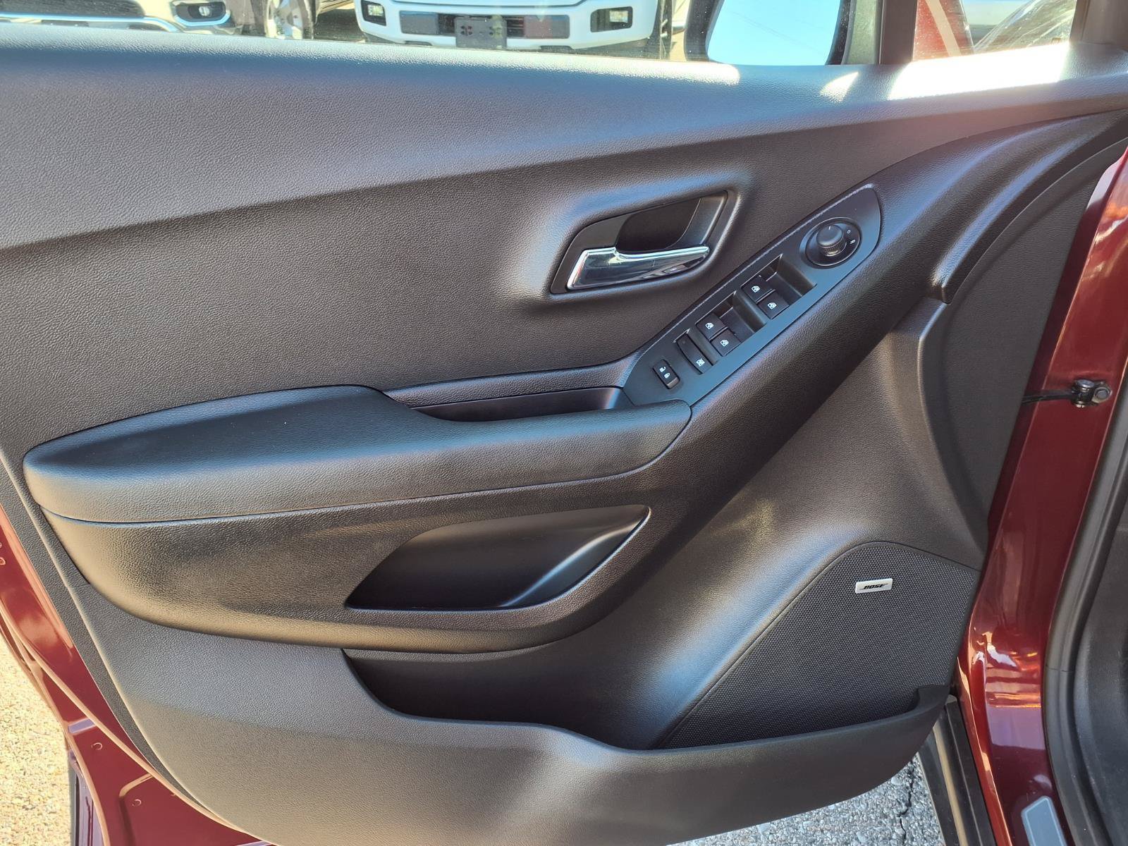 Used 2017 Chevrolet Trax Premier FWD image 14