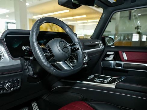 Certified 2025 Mercedes-Benz G 550 image 2