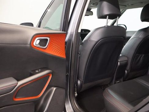 Used 2023 Kia Soul GT-Line FWD image 27