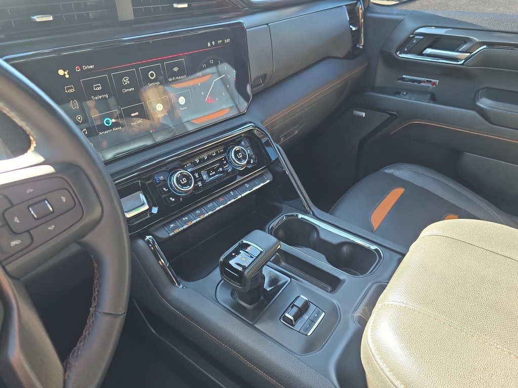 Used 2024 GMC Sierra 1500 AT4 w/ Technology Package AWD/4WD image 22