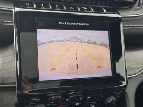 Used 2022 Jeep Grand Cherokee Overland image 27