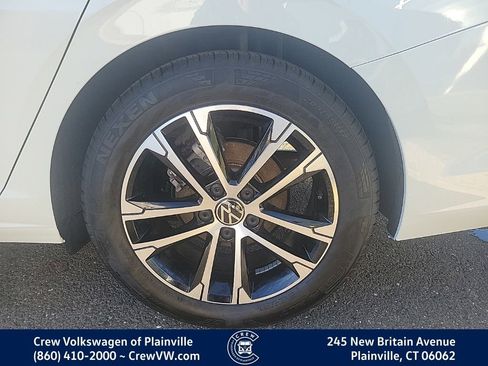 Certified 2025 Volkswagen Jetta Sport image 18