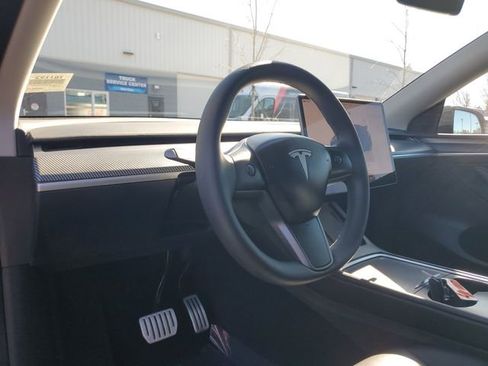 Used 2023 Tesla Model Y Performance image 23