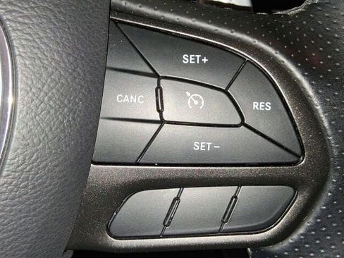 Used 2021 Dodge Challenger R/T image 24