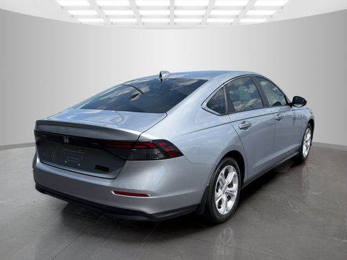 Used 2025 Honda Accord LX image 7