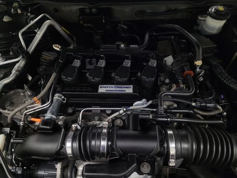 Used 2018 Honda Accord LX image 30