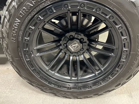 Used 2022 Jeep Wrangler Unlimited Sahara image 41