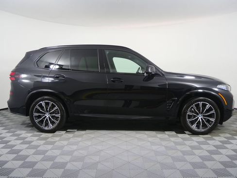 Certified 2026 BMW X5 xDrive40i w/ M Sport Package AWD/4WD image 2