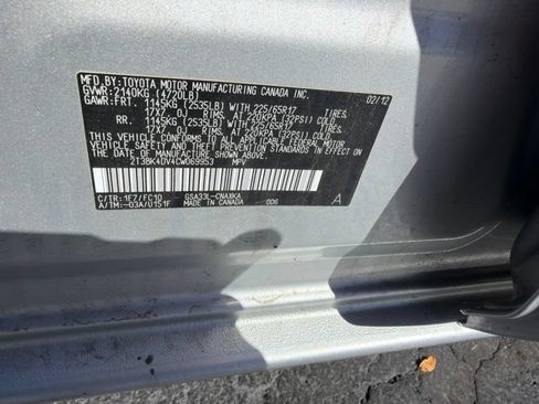 Used 2012 Toyota RAV4 4WD V6 w/ Tow Prep Pkg image 5