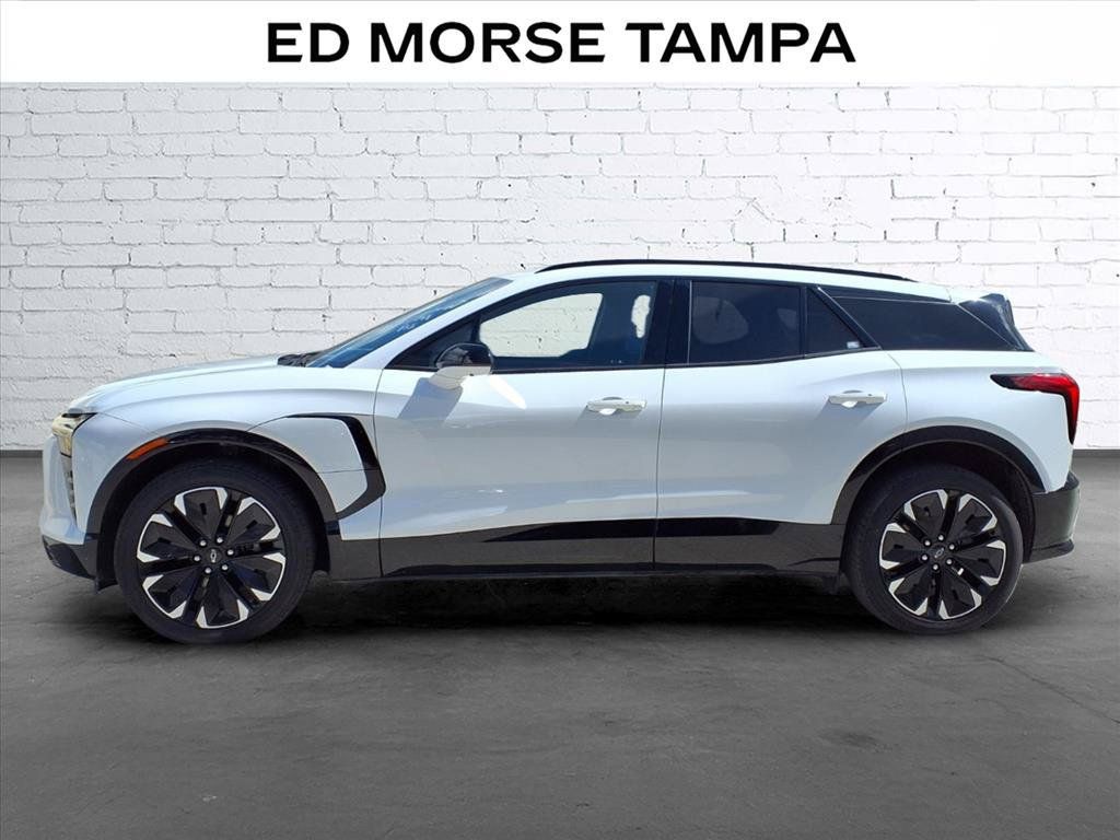 Used 2024 Chevrolet Blazer EV RS AWD/4WD image 2