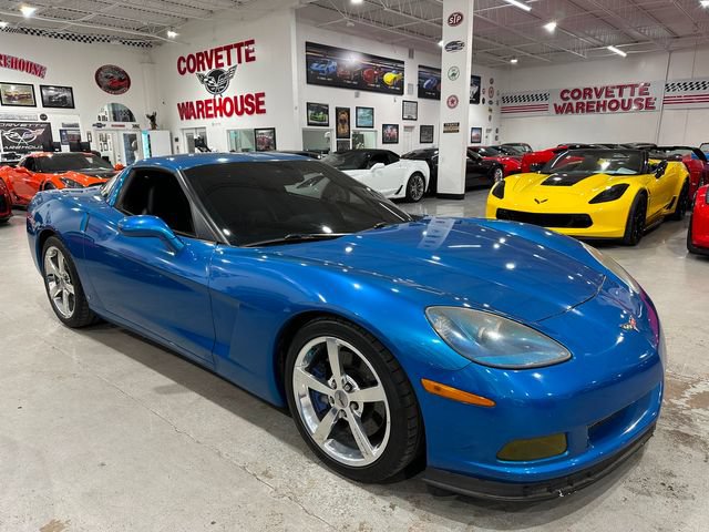 Used 2008 Chevrolet Corvette Coupe w/ Z51 Performance Package RWD image 32