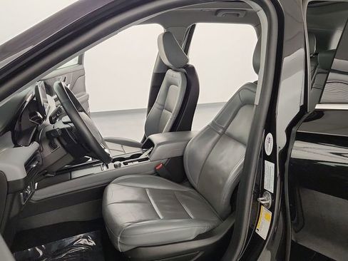 Used 2022 Lincoln Corsair AWD w/ Premium Package image 14