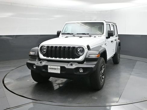 Used 2024 Jeep Wrangler Sport S image 30