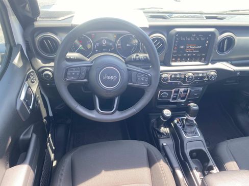Used 2023 Jeep Wrangler Unlimited w/ Sun & Screen Package AWD/4WD image 21
