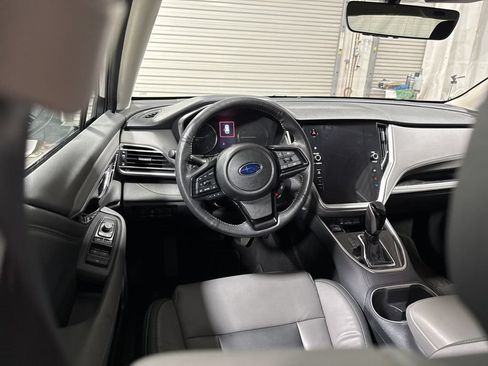 Used 2025 Subaru Outback Onyx Edition AWD/4WD image 20