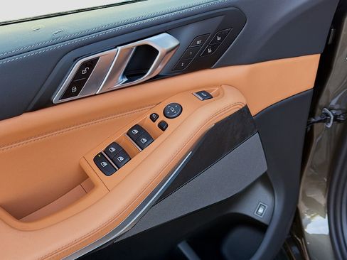 New 2026 BMW X5 xDrive50e w/ Executive Package image 22