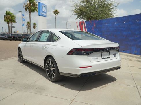 New 2026 Honda Accord Touring image 9