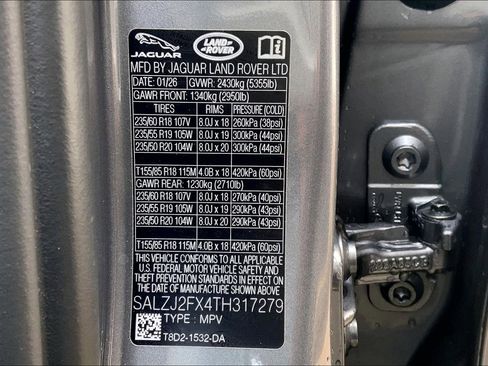 New 2026 Land Rover Range Rover Evoque S AWD/4WD image 18