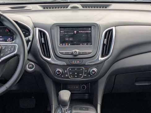 Used 2024 Chevrolet Equinox LT FWD image 18