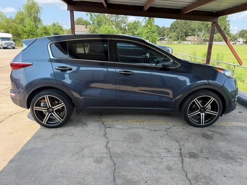 Used 2018 Kia Sportage LX FWD image 5