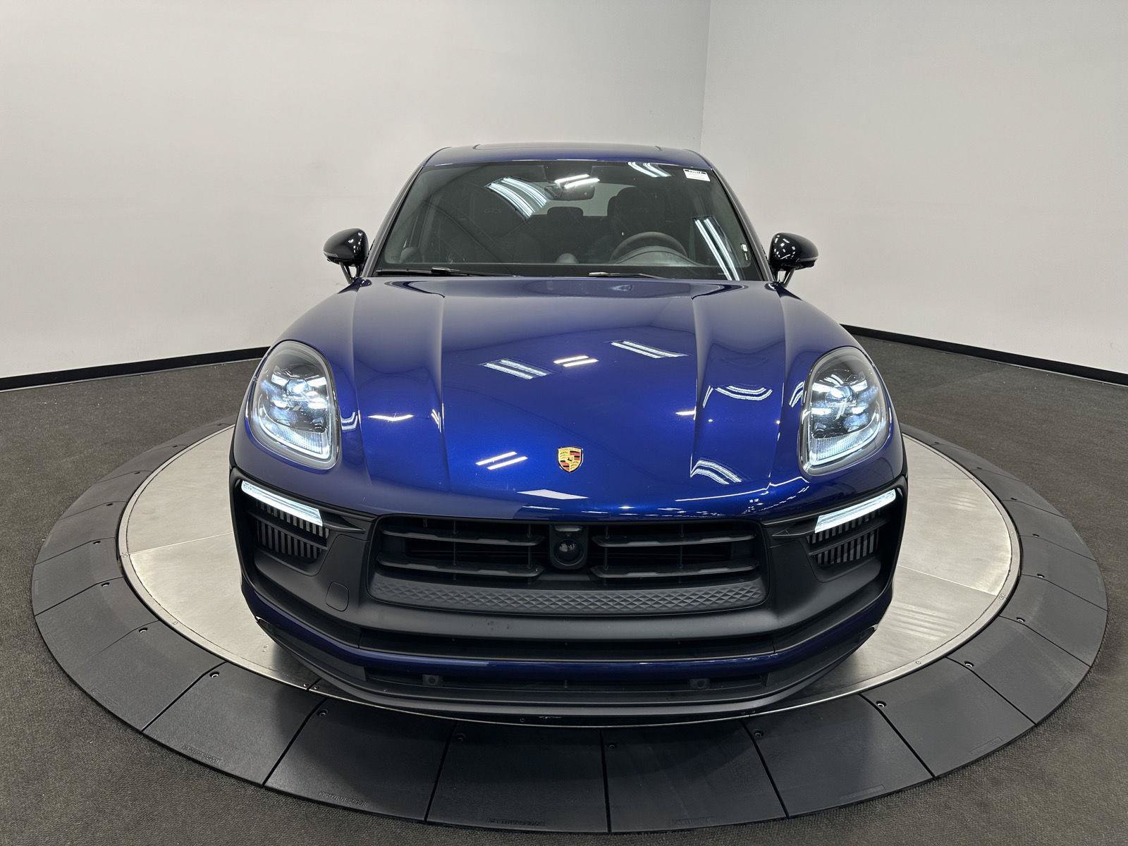 Used 2023 Porsche Macan GTS AWD/4WD image 10