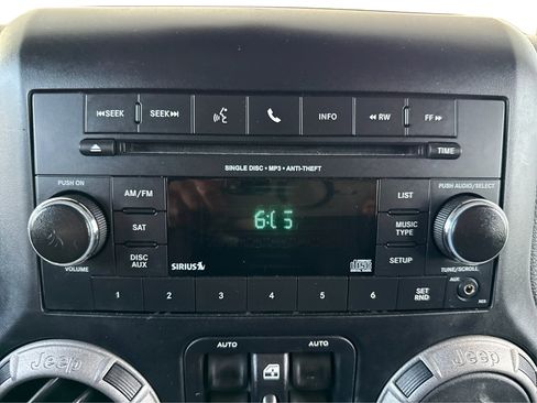 Used 2014 Jeep Wrangler Unlimited Sport w/ Quick Order Package 24S image 15