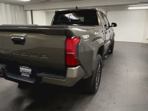 Used 2026 Toyota Tacoma TRD Sport w/ TRD Sport Upgrade Package AWD/4WD image 8