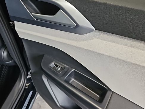 New 2026 Volkswagen Taos SE AWD/4WD image 16