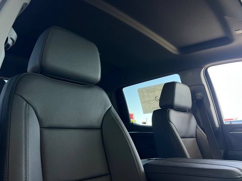 New 2026 GMC Sierra 1500 SLT w/ SLT Premium Plus Package AWD/4WD image 14