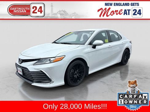 Used 2023 Toyota Camry XLE image 1