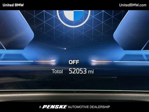 Used 2024 BMW 330i Sedan w/ M Sport Package RWD image 7