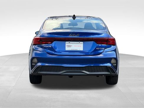Used 2023 Kia Forte LXS w/ LXS Technology Package image 4