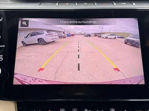 New 2026 Jeep Grand Cherokee Limited w/ Limited Altitude Package AWD/4WD image 8