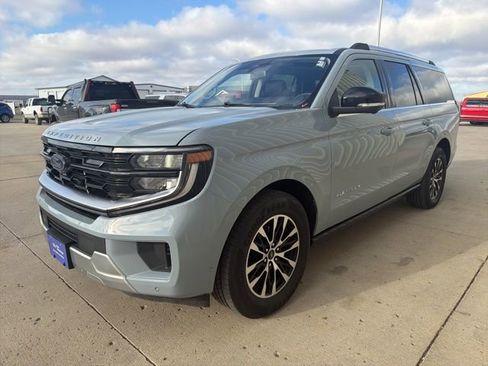 Certified 2025 Ford Expedition Max Platinum AWD/4WD image 4