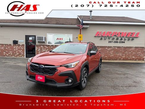 Used 2024 Subaru Crosstrek 2.0i Premium image 1