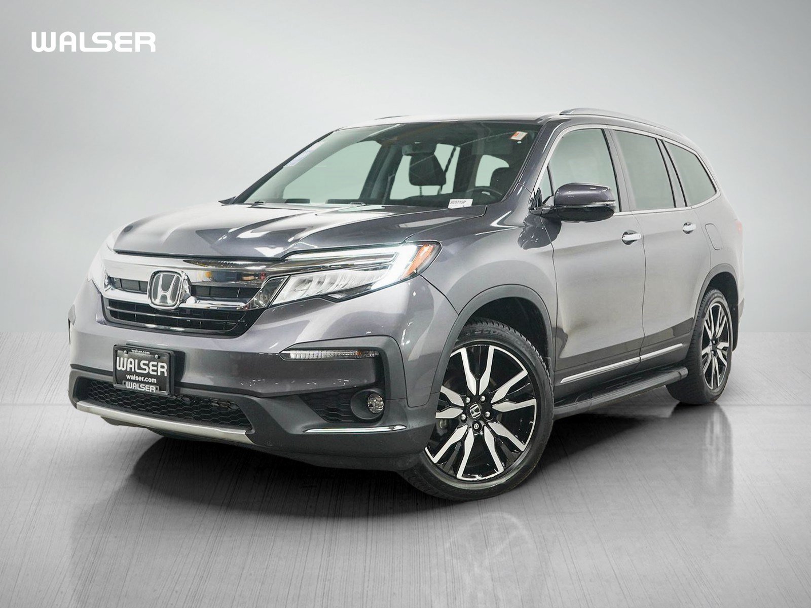 Used 2019 Honda Pilot Touring image 1