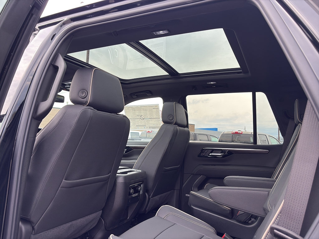 New 2026 Chevrolet Tahoe Premier w/ Sun And Tow Package AWD/4WD image 14