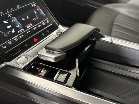 Used 2020 Audi e-tron Premium Plus image 24